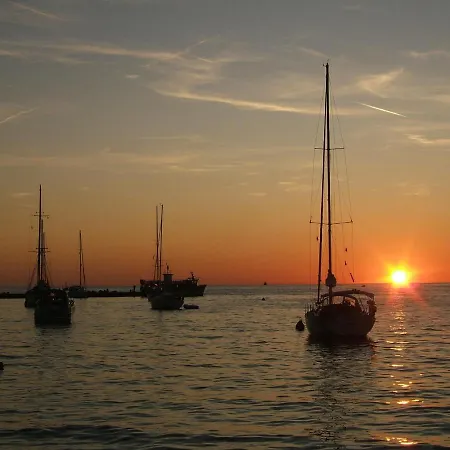 Irena A2 Lägenhet Novigrad Istria